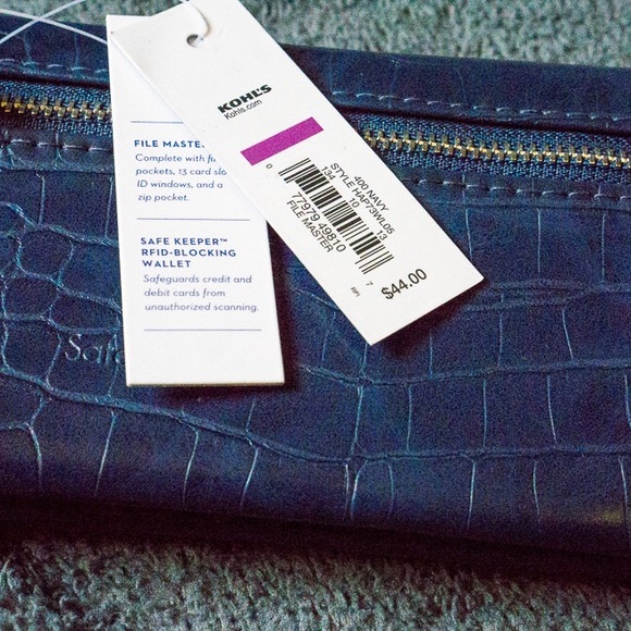 Apt 9 navy blue clutch wallet - Picture 3 of 8